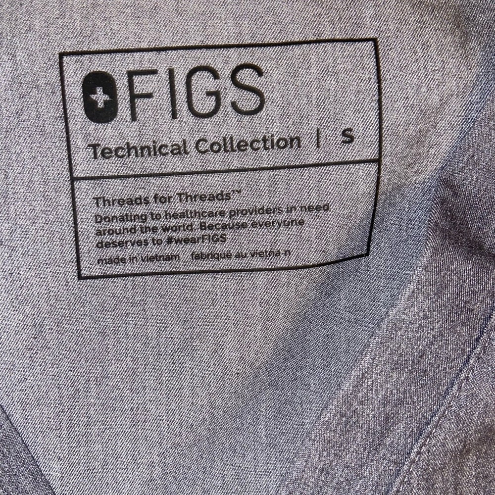 Figs scrub top and bottoms both  size small.Bottoms are yola high waisted fit.